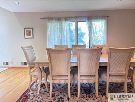 121 W Hill Road Colonia NJ 07067