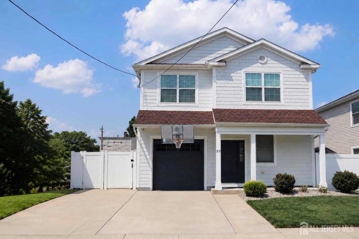22 Larch Street Carteret NJ 07008