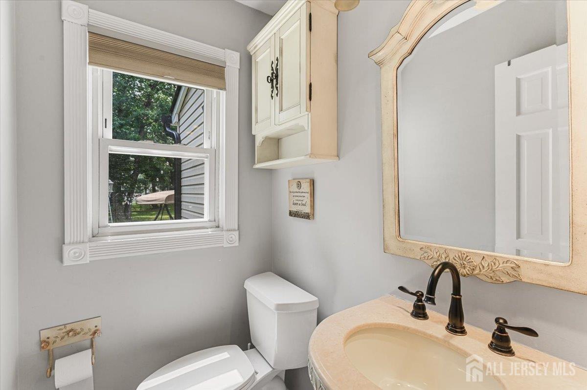 8 Dusko Drive Sayreville NJ 08859