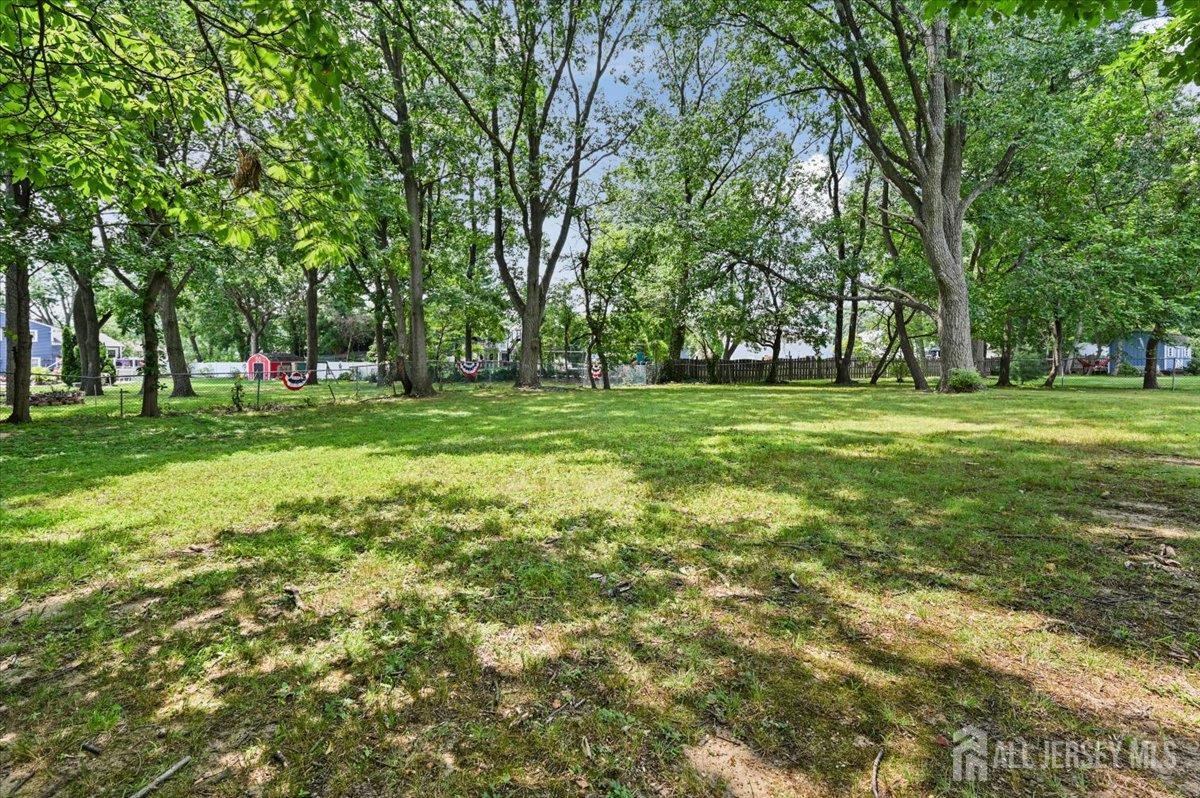 8 Dusko Drive Sayreville NJ 08859