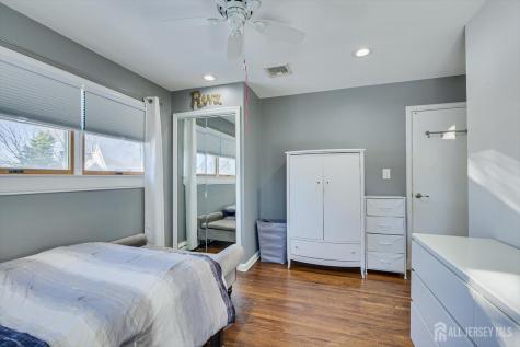 9 Olden Road Edison NJ 08817