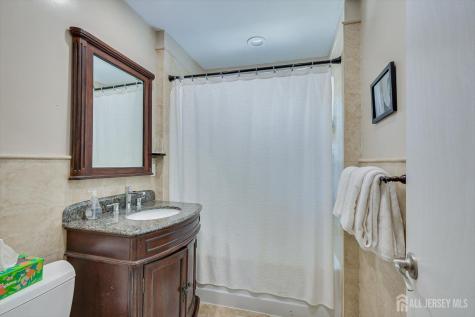 9 Olden Road Edison NJ 08817