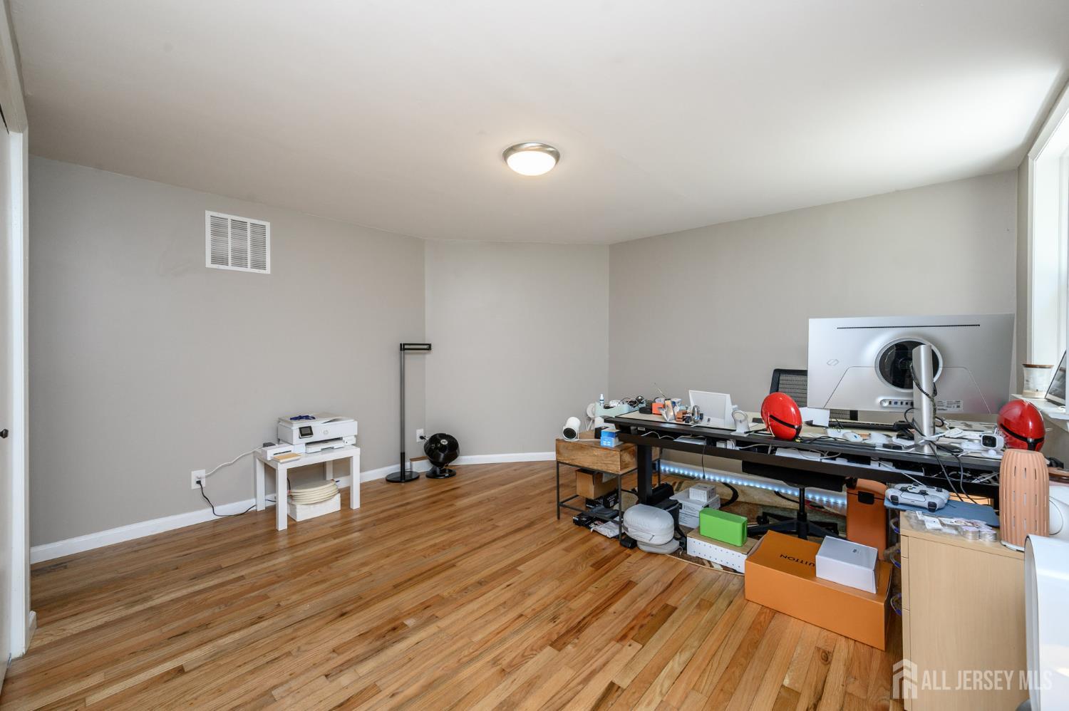 596 Keefe Road Lawrence NJ 08648