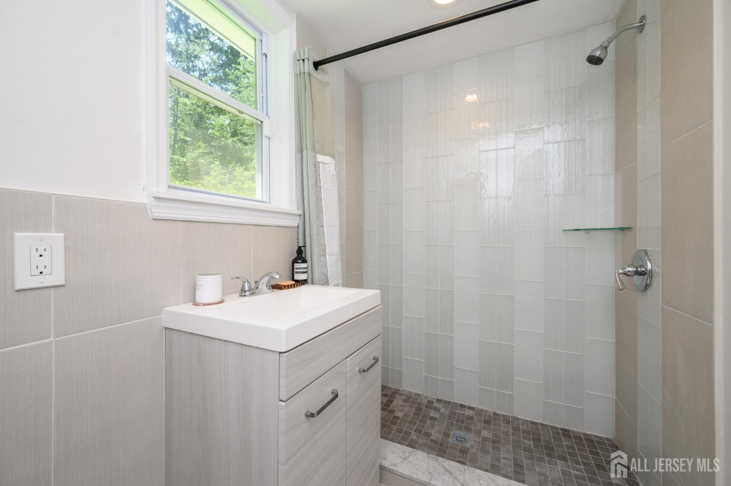 596 Keefe Road Lawrence NJ 08648