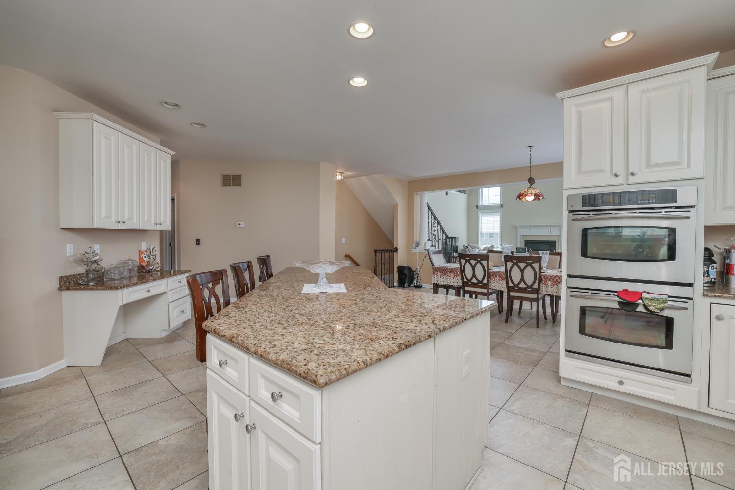 814 Rahel Drive Franklin NJ 08322