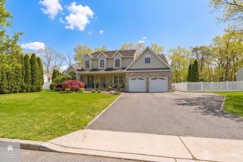 137 Heatherington Court Lacey NJ 08734