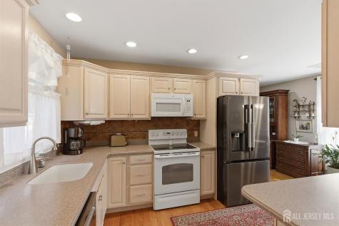 137 Heatherington Court Lacey NJ 08734