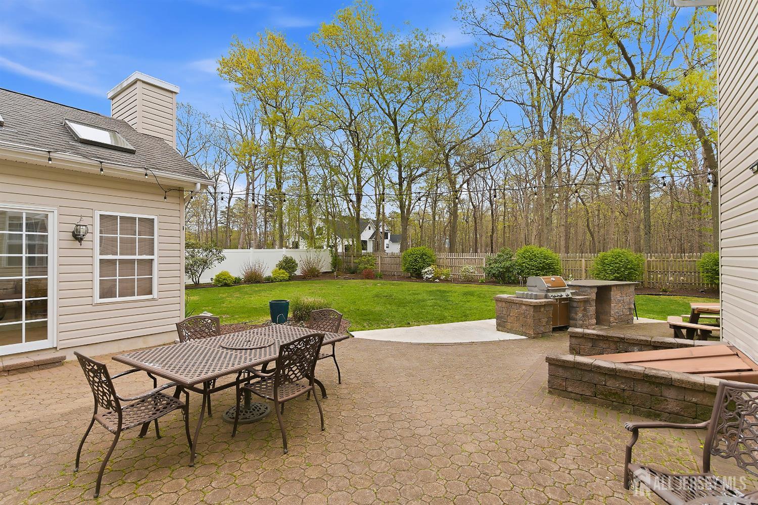 137 Heatherington Court Lacey NJ 08734