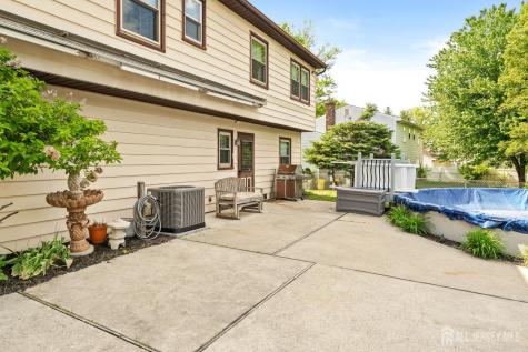 8 Heritage Way Lawrence NJ 08648