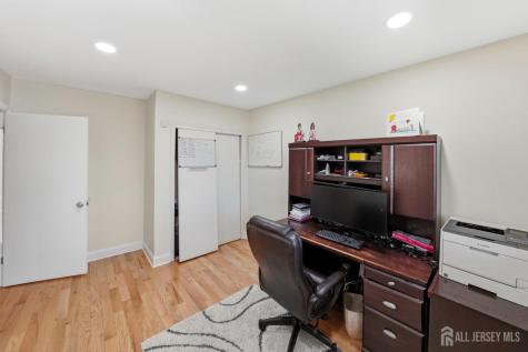 12 Boxwood Road Piscataway NJ 08854