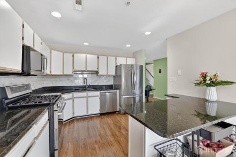 217 Prestwick Way Edison NJ 08820