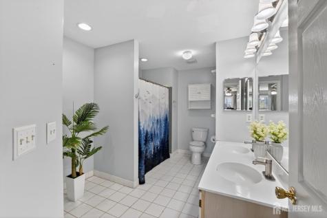 217 Prestwick Way Edison NJ 08820