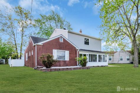 52 Walnut Street Edison NJ 08817