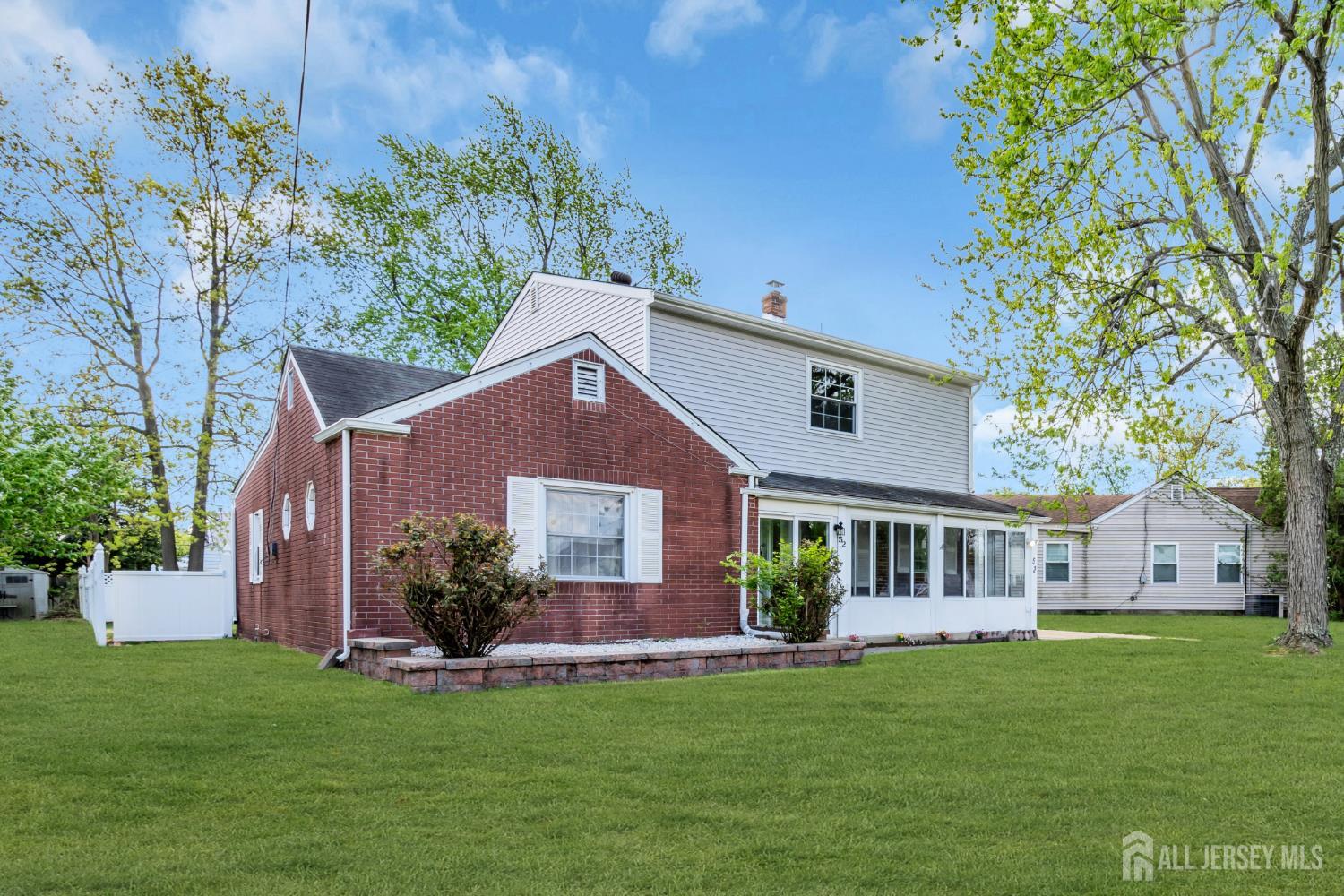 52 Walnut Street Edison NJ 08817