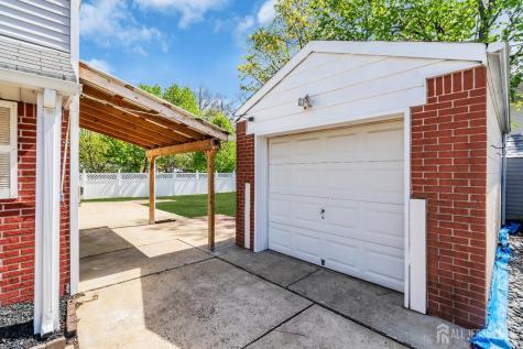 52 Walnut Street Edison NJ 08817
