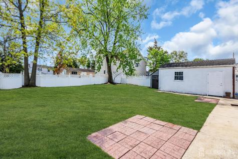 52 Walnut Street Edison NJ 08817
