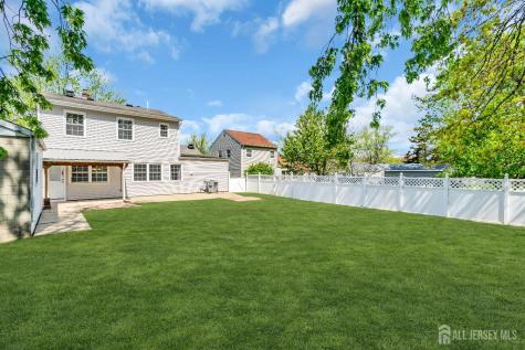 52 Walnut Street Edison NJ 08817
