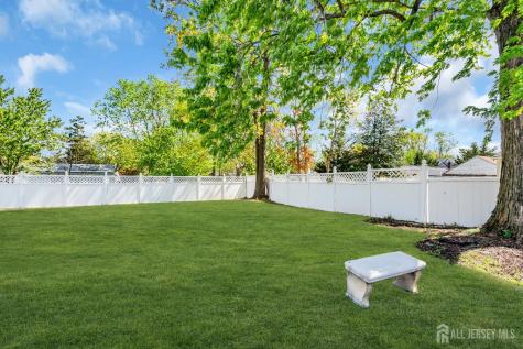 52 Walnut Street Edison NJ 08817