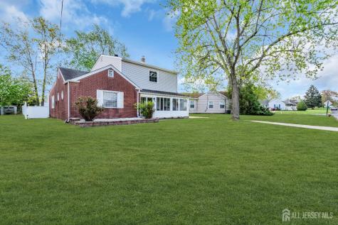 52 Walnut Street Edison NJ 08817