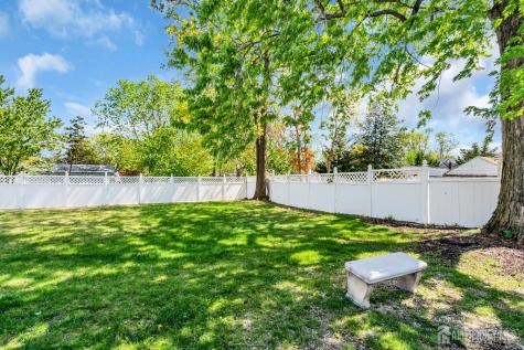 52 Walnut Street Edison NJ 08817