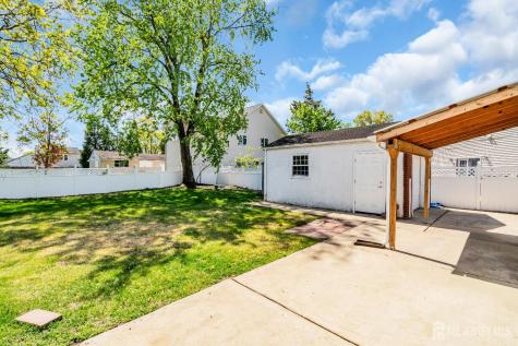 52 Walnut Street Edison NJ 08817