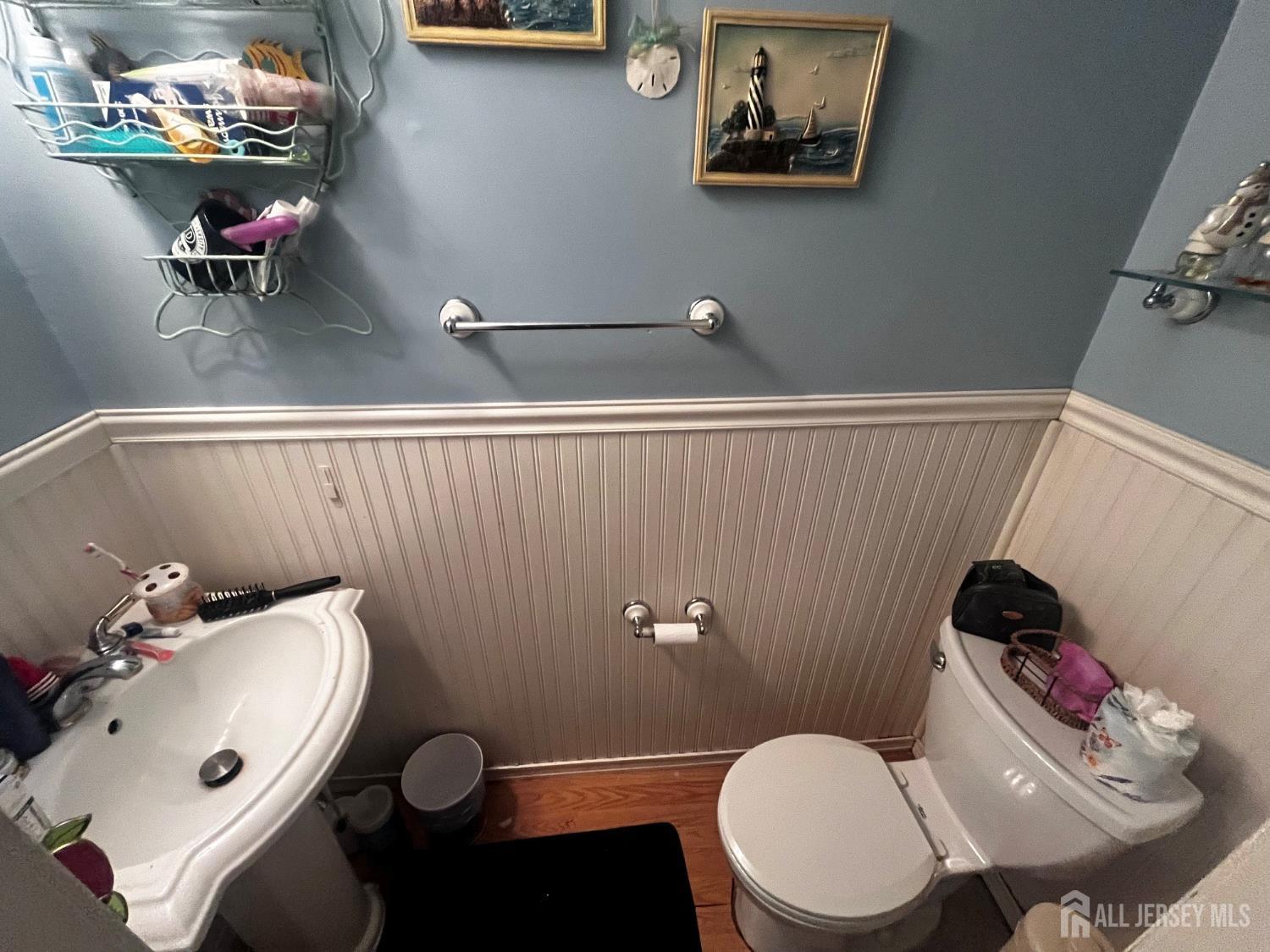 21 Iowa Court Old Bridge NJ 07747