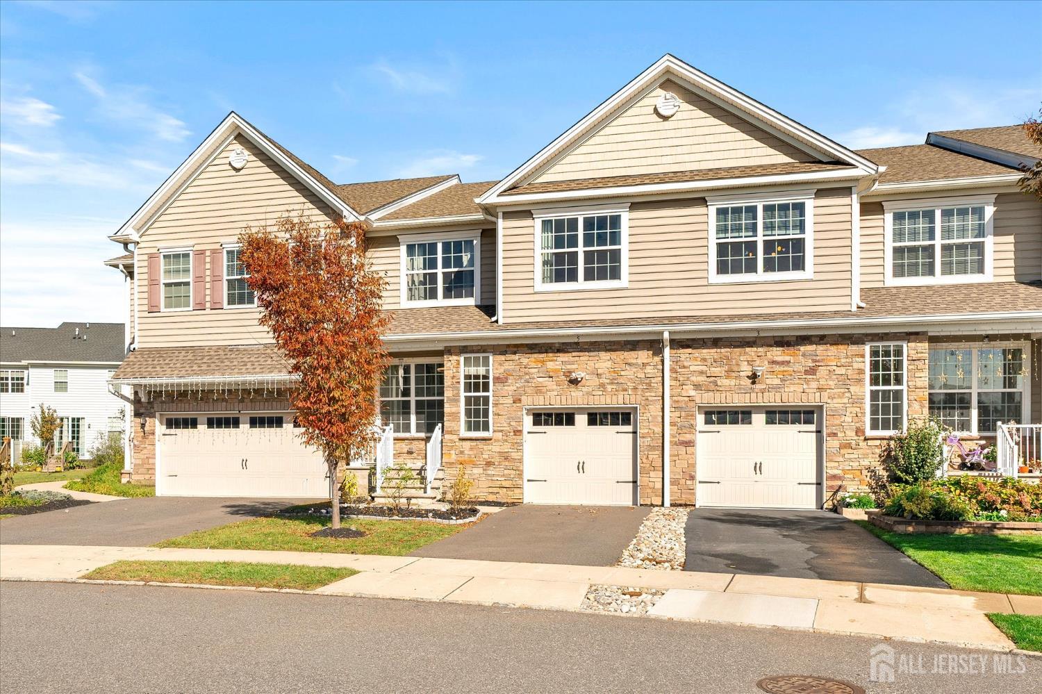 5 Marigold Way Monroe NJ 08831