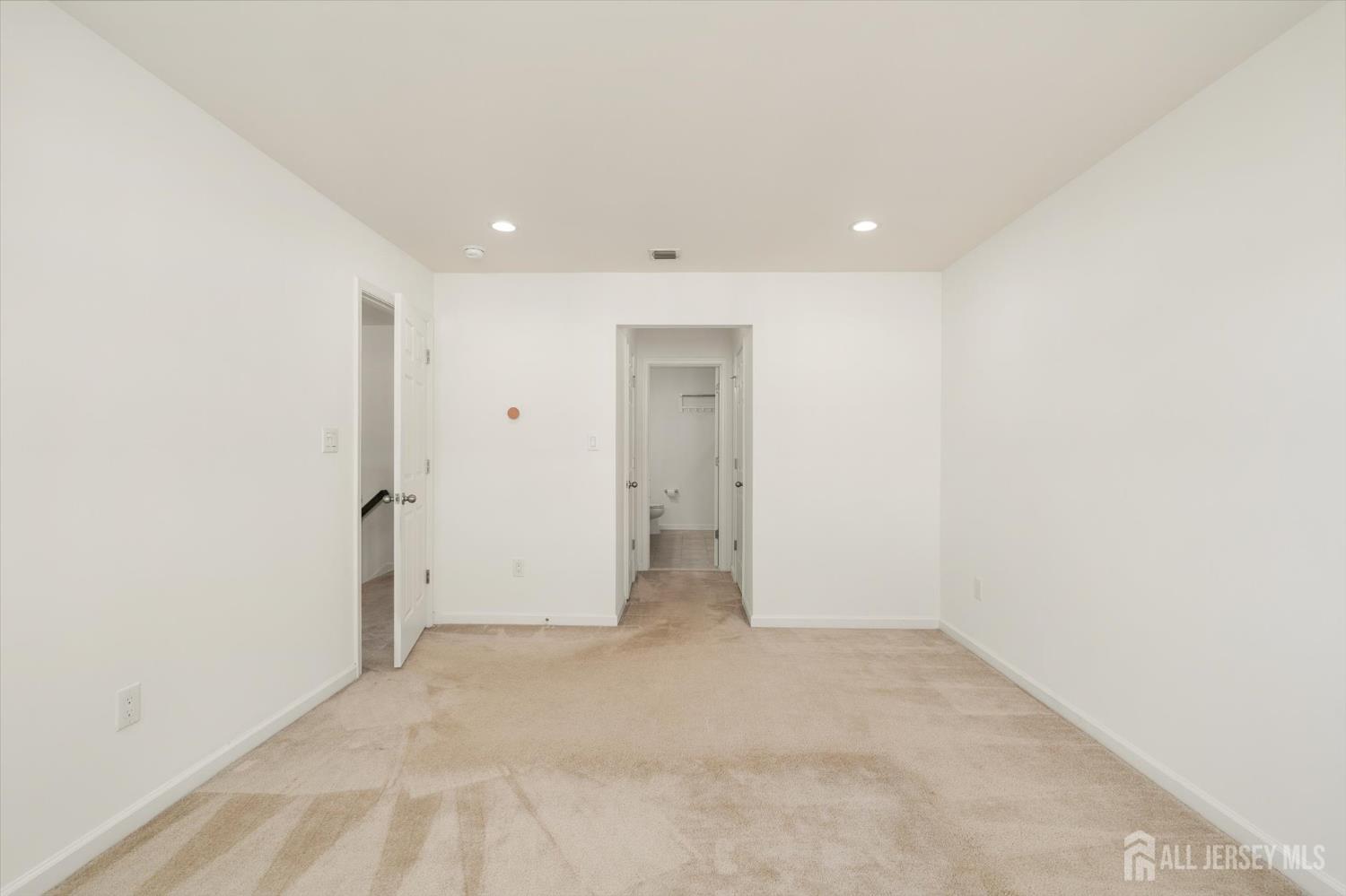 5 Marigold Way Monroe NJ 08831
