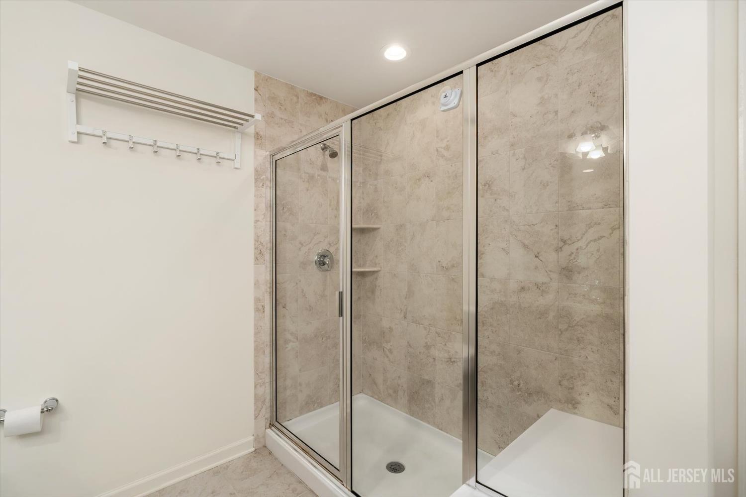 5 Marigold Way Monroe NJ 08831