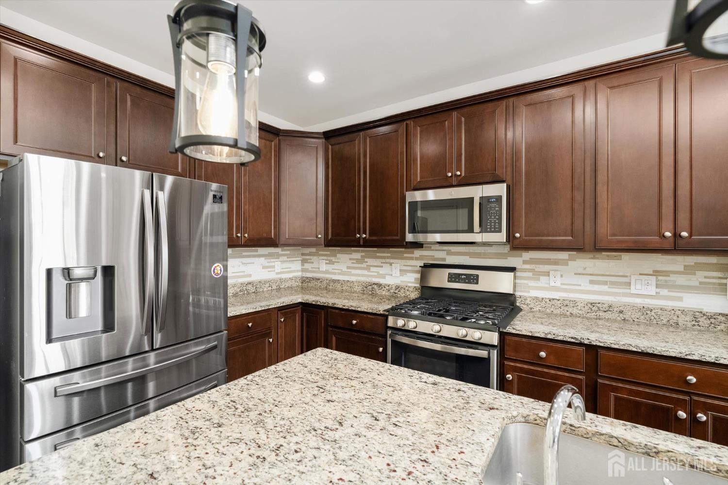 5 Marigold Way Monroe NJ 08831