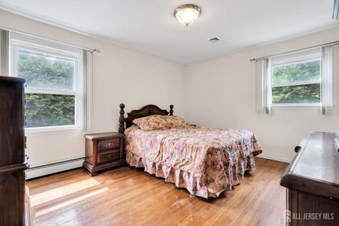 165 Old Post Road Edison NJ 08820