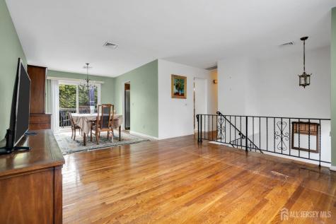 165 Old Post Road Edison NJ 08820