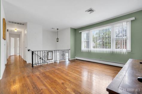165 Old Post Road Edison NJ 08820