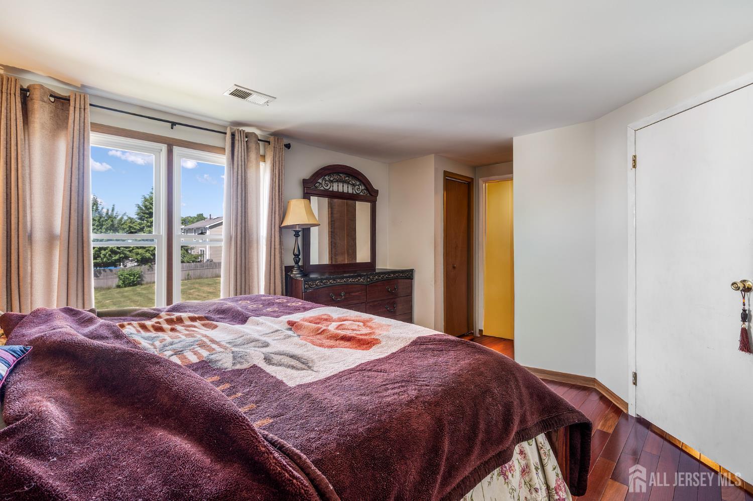 40 Jefferson Drive Piscataway NJ 08854