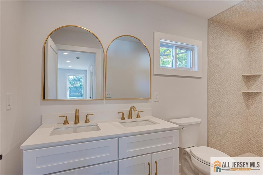130 Garden Terrace Edison NJ 08817