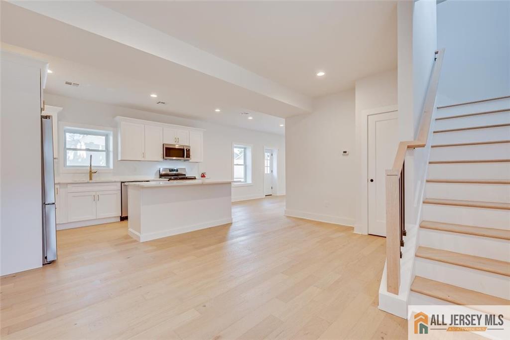 130 Garden Terrace Edison NJ 08817