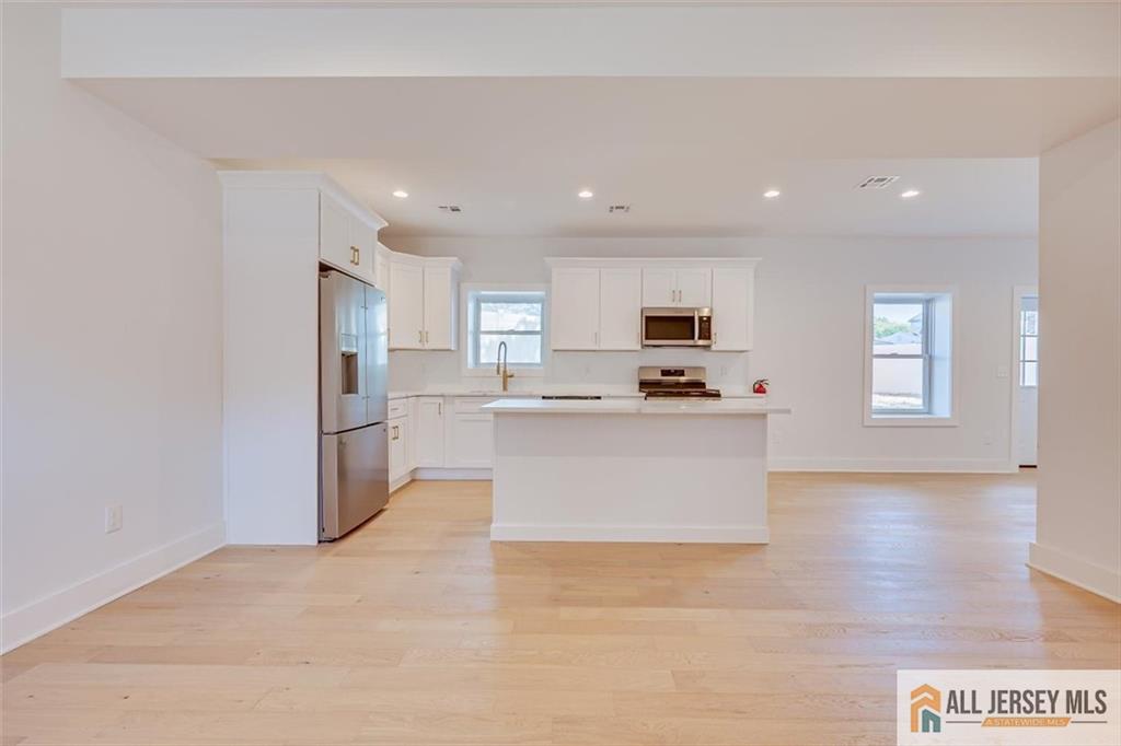 130 Garden Terrace Edison NJ 08817