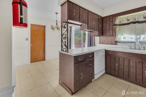 18 Foley Avenue Edison NJ 08820