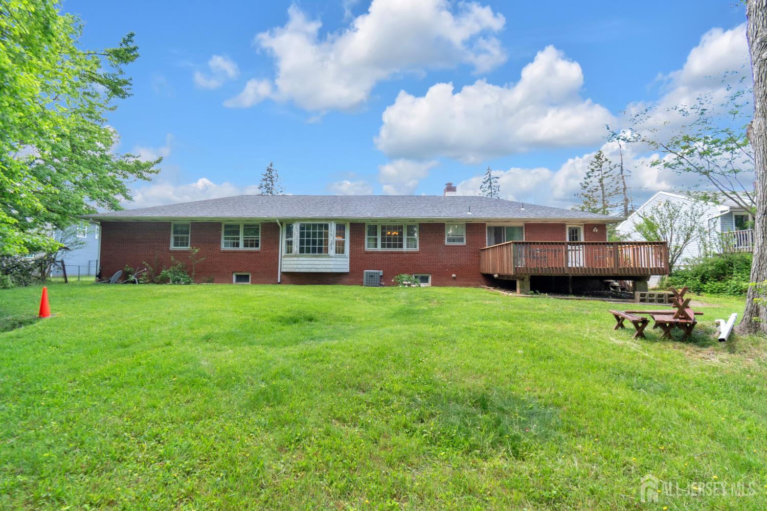 18 Foley Avenue Edison NJ 08820