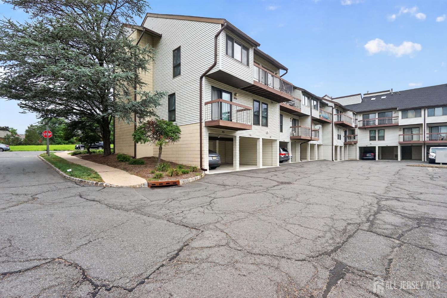3519-3519 Richmond Court Hillsborough NJ 08844