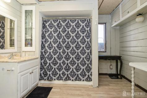 23 Colfax Road Edison NJ 08817