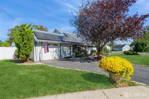 23 Colfax Road Edison NJ 08817
