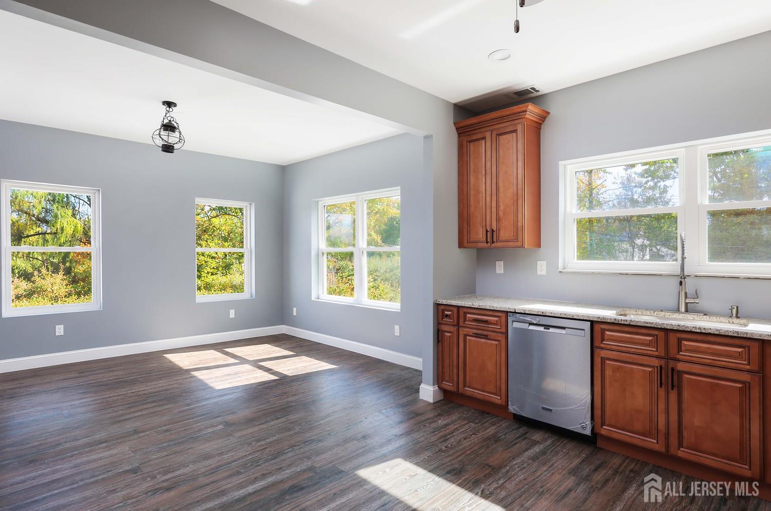227 Bay Avenue Leonardo NJ 07737