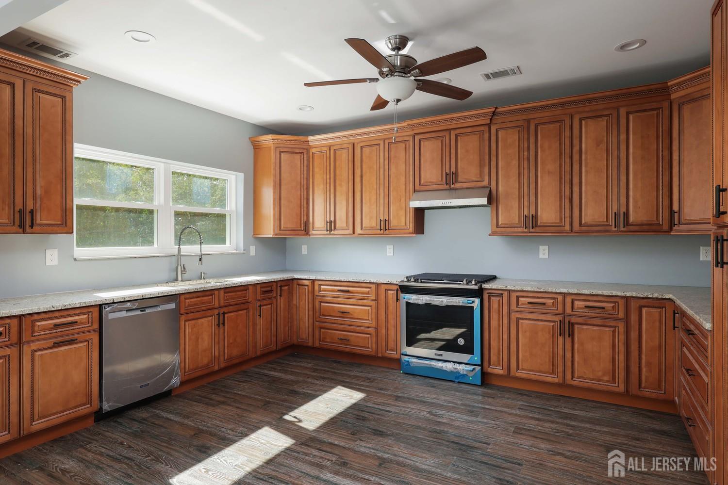 227 Bay Avenue Leonardo NJ 07737
