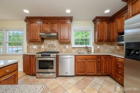 31 Starlit Drive Middlesex NJ 08846