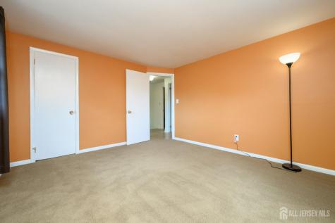 31 Starlit Drive Middlesex NJ 08846