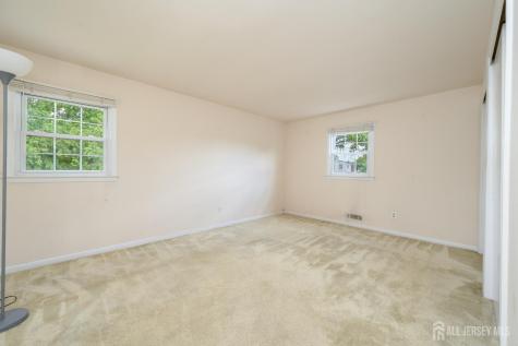 31 Starlit Drive Middlesex NJ 08846