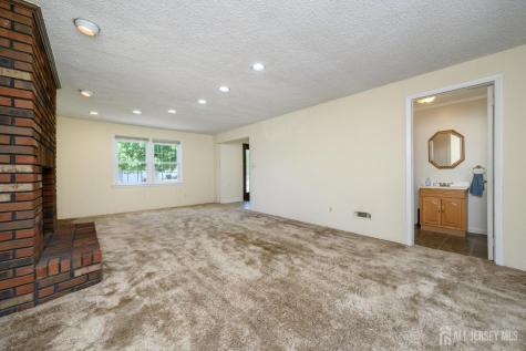 31 Starlit Drive Middlesex NJ 08846