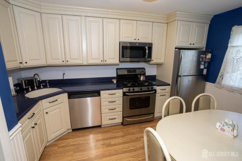 10 Schmitt Street Sayreville NJ 08872