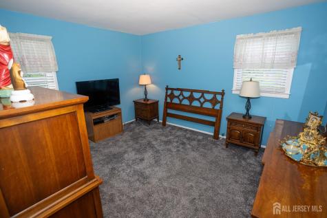 10 Schmitt Street Sayreville NJ 08872